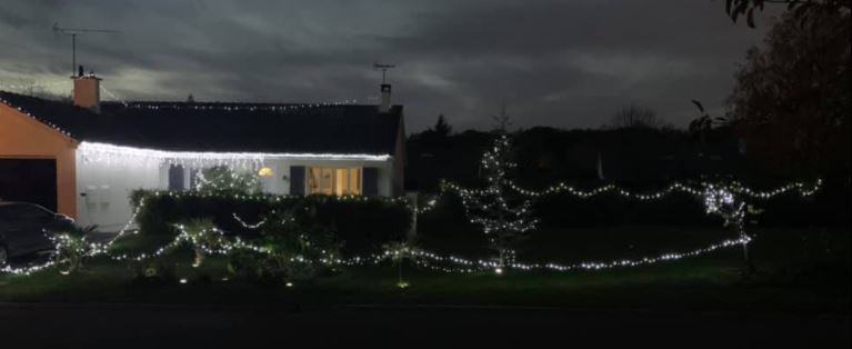 2020.12.13 maison nicolas 5 mesanges illuminee 4