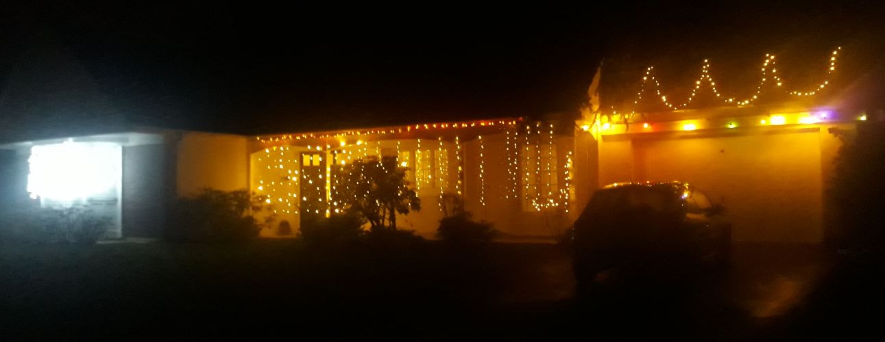 2020.12.21 maison blain 4 bouvreuils illuminee 1